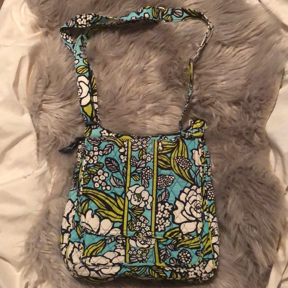 Vera Bradley messenger bag
